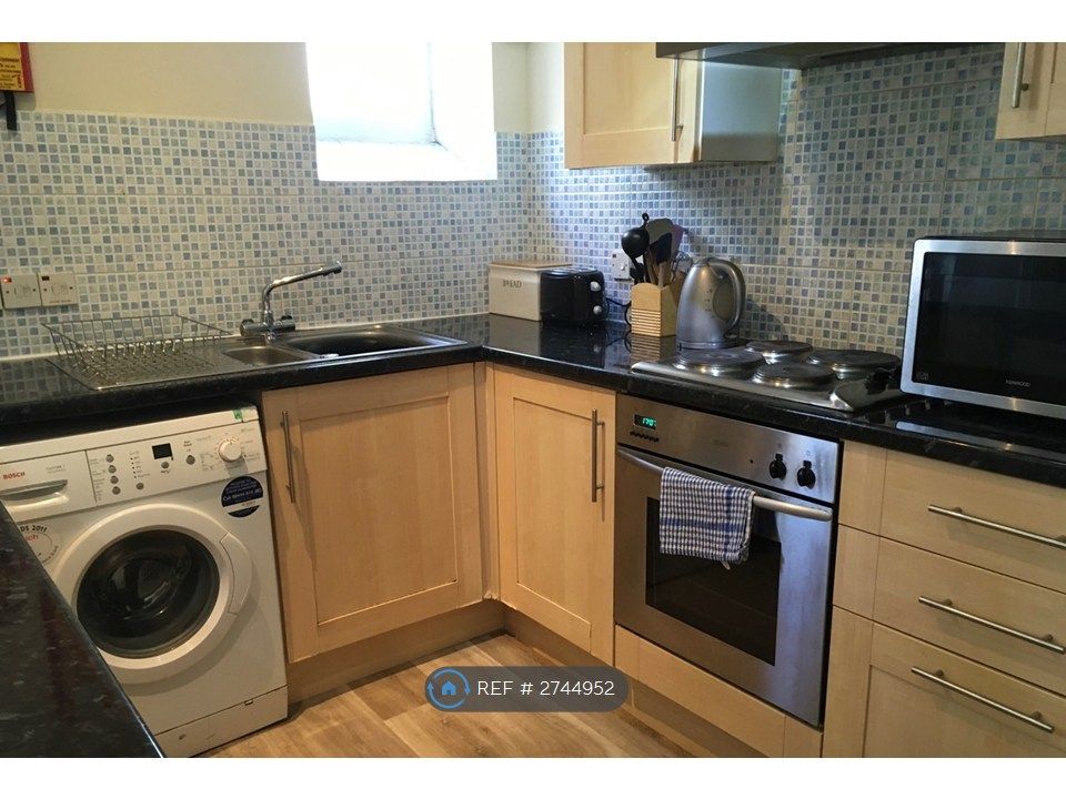 Property photo 3 of 5