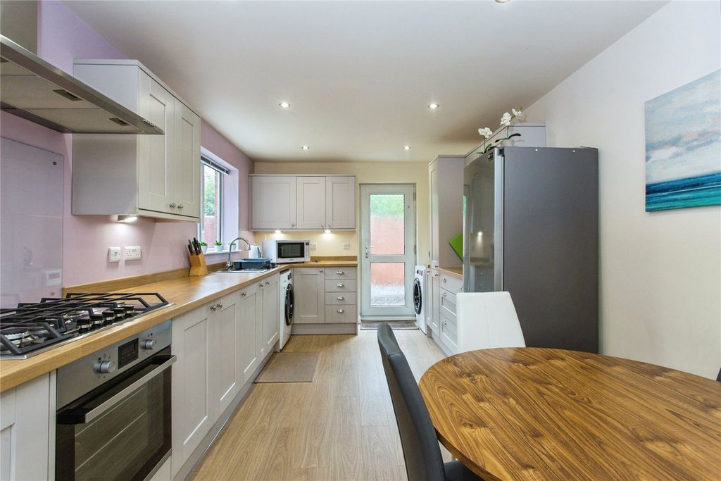 Property photo 3 of 25 Picture No. 39