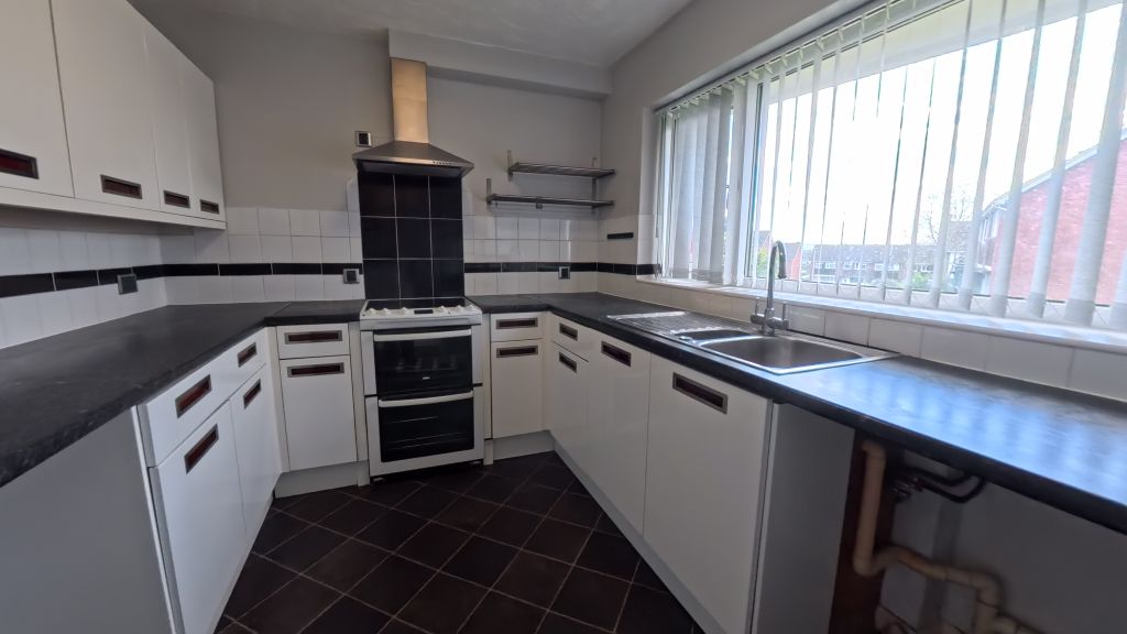 Property photo 2 of 7 Img_20260420_124316_00_821