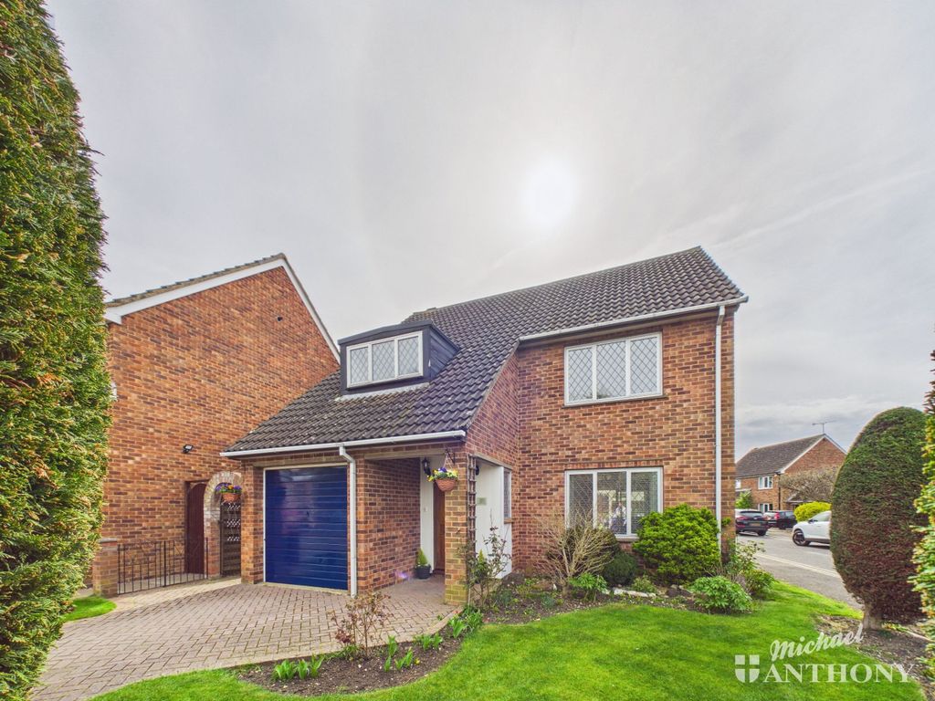 Property photo 1 of 14 Cam03218G0-Pr0977-Still020