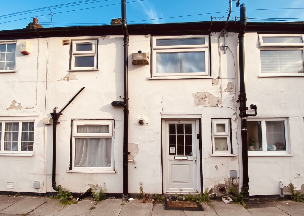 Property photo 1 of 16 Livsey Street, Whitefield, Manchester, Lancashire, M45 6Ae