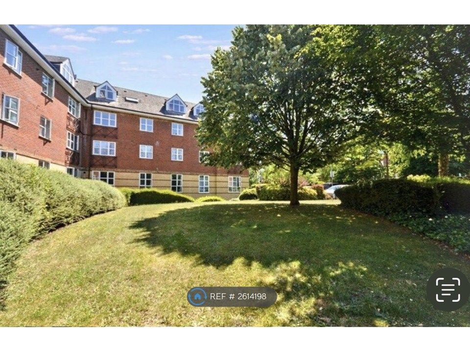Property photo 1 of 3 Communal Gardens