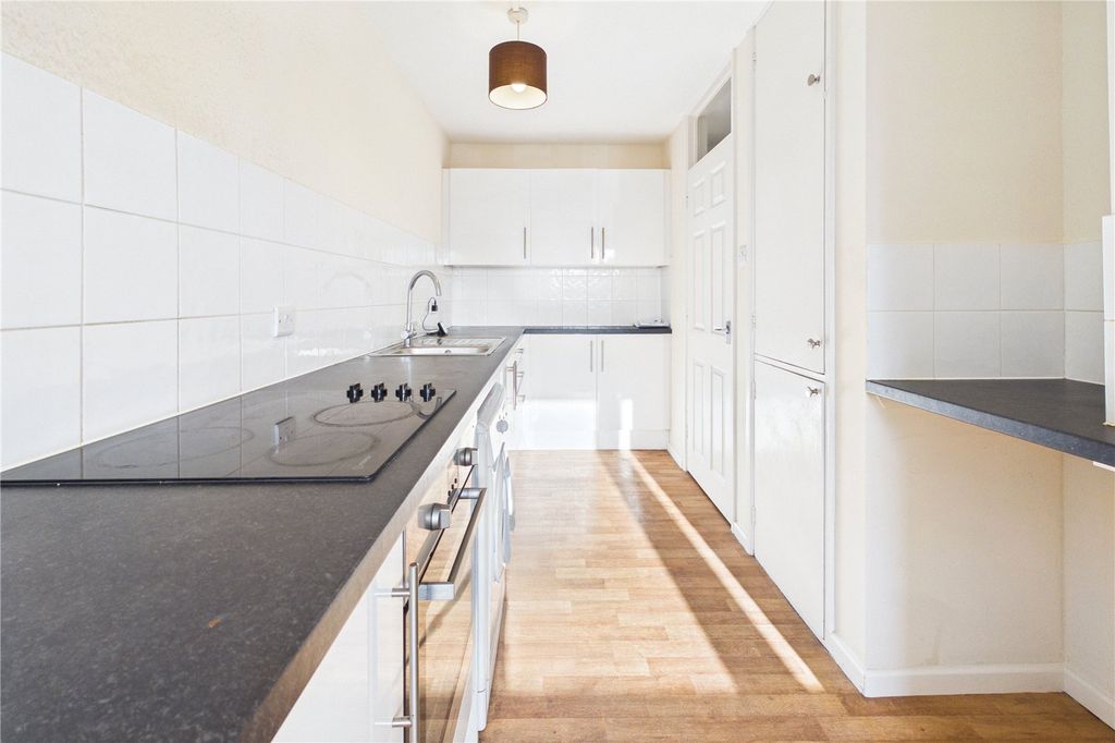 Property photo 2 of 17 Kitchen