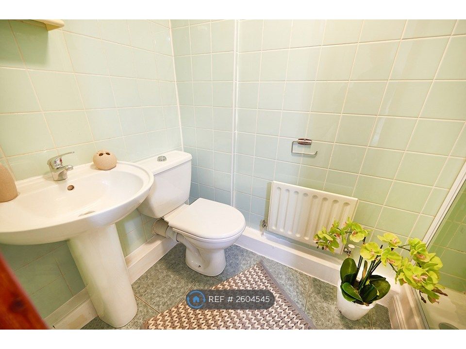 Property photo 3 of 4