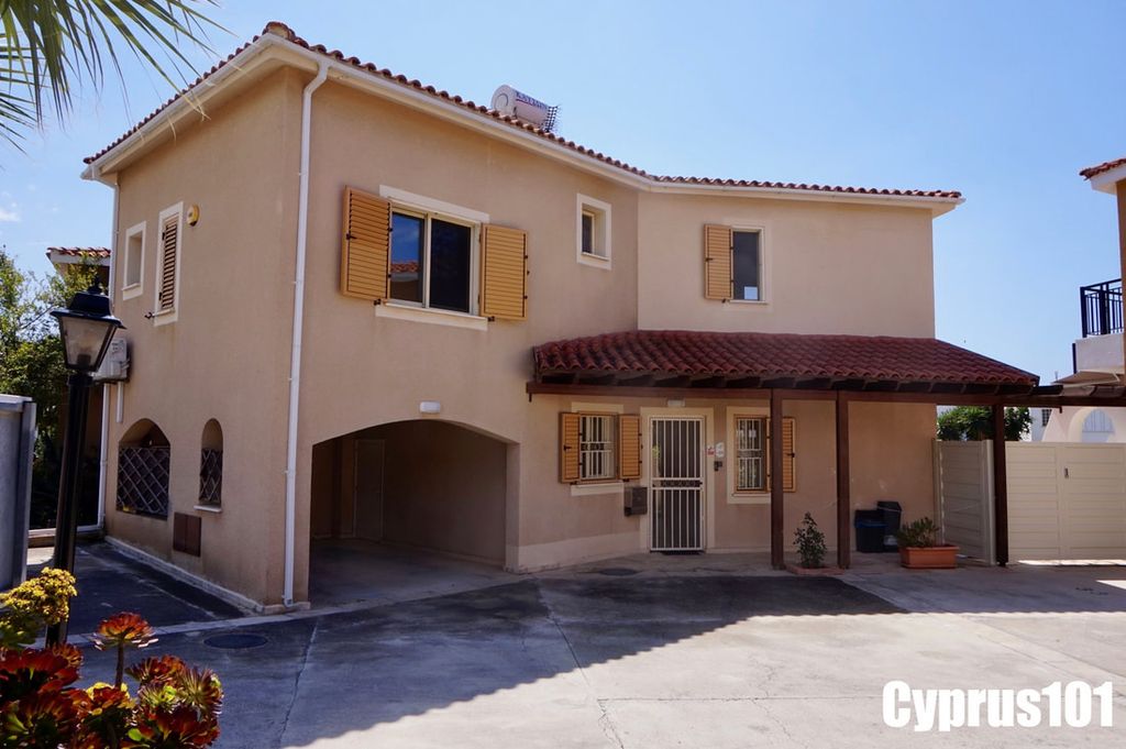 Property photo 3 of 28