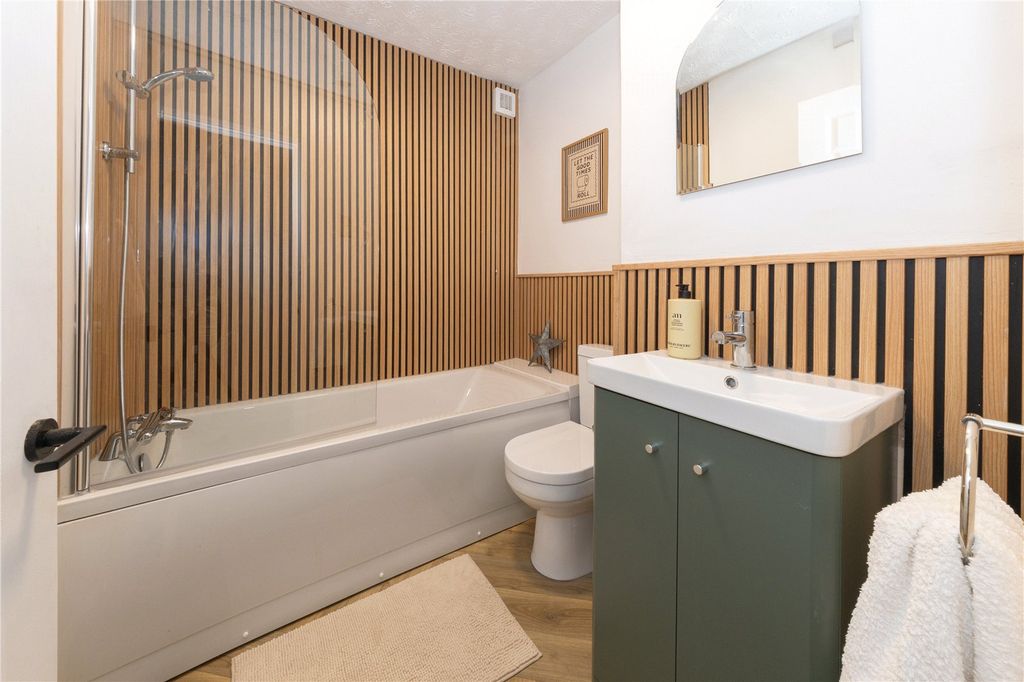 Property photo 2 of 19 Picture No. 07