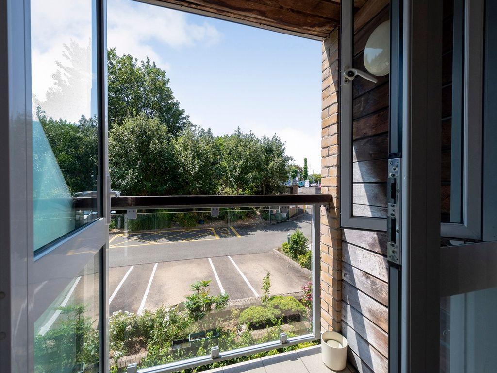 Property photo 2 of 14 Balcony