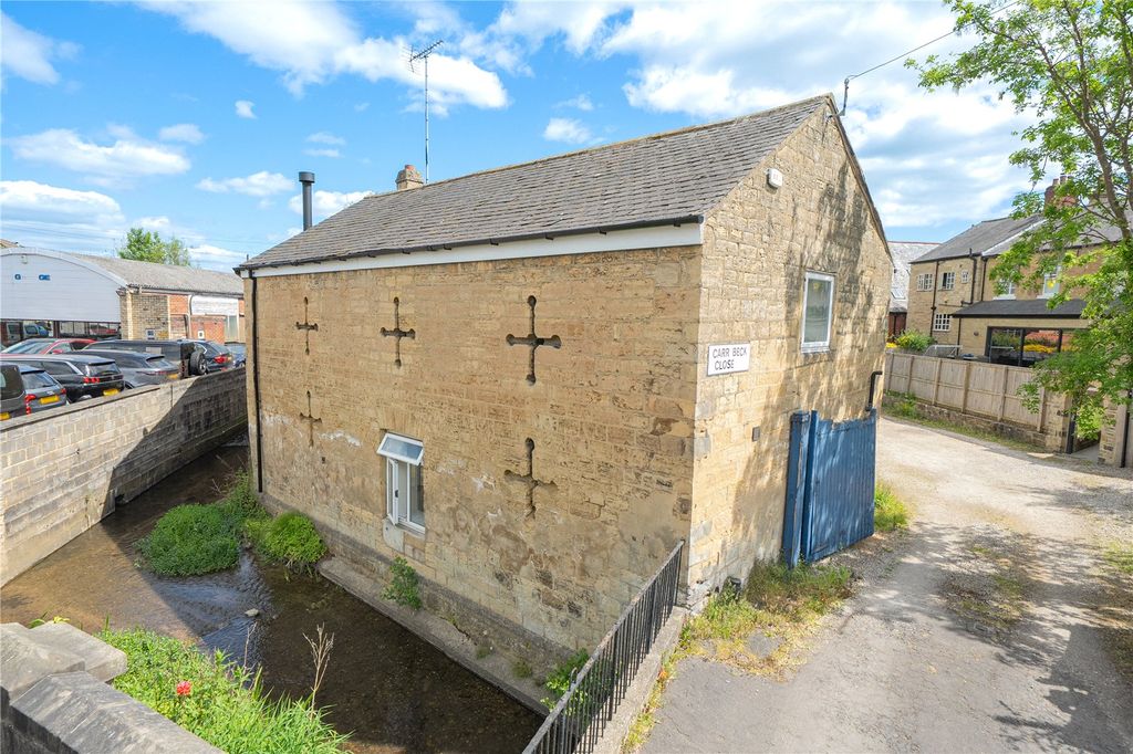 Property photo 2 of 19 Picture No. 05