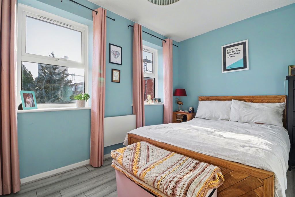 Property photo 3 of 15 Img_6585