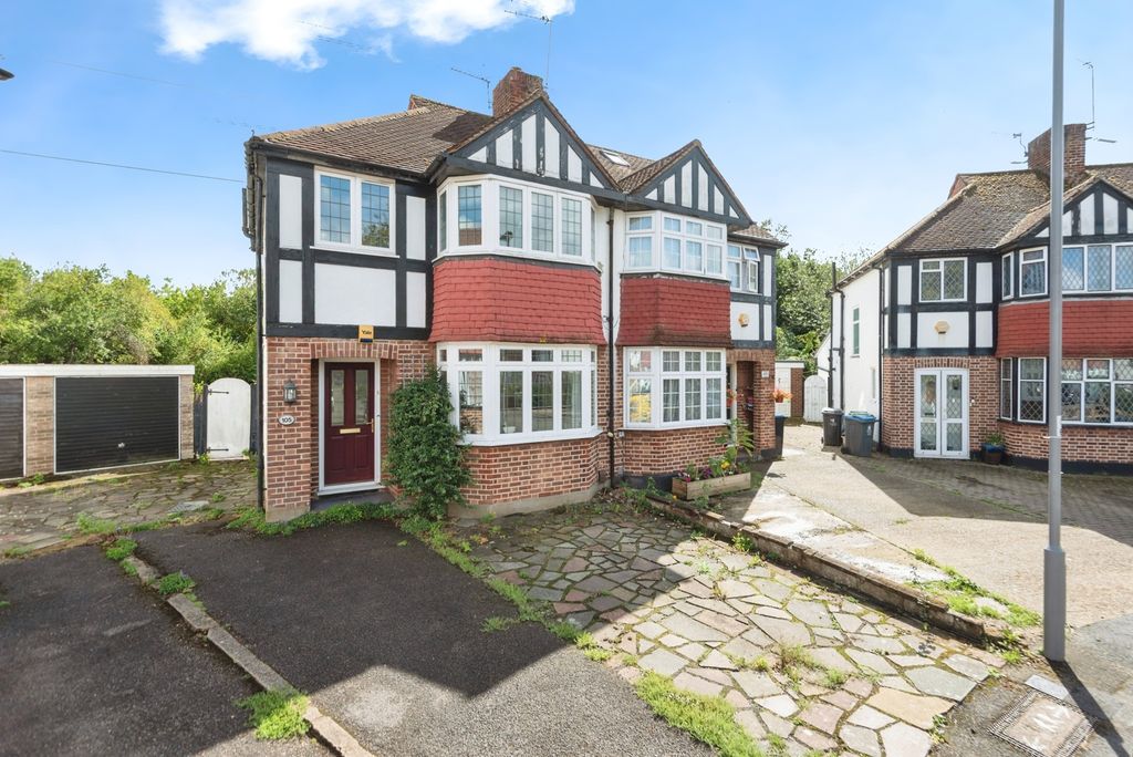 Property photo 1 of 16 Front