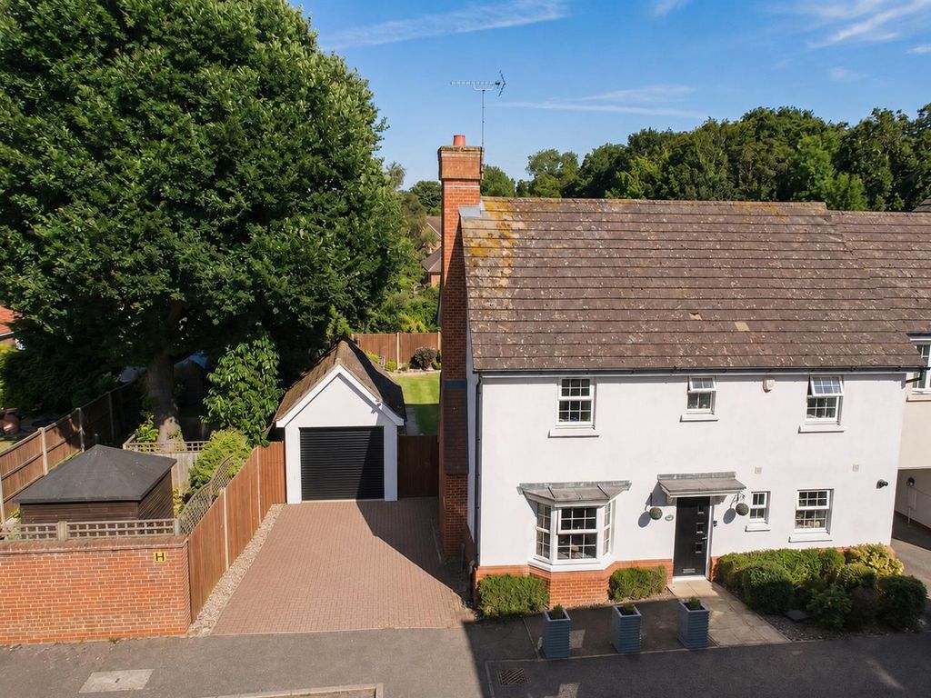Property photo 1 of 24