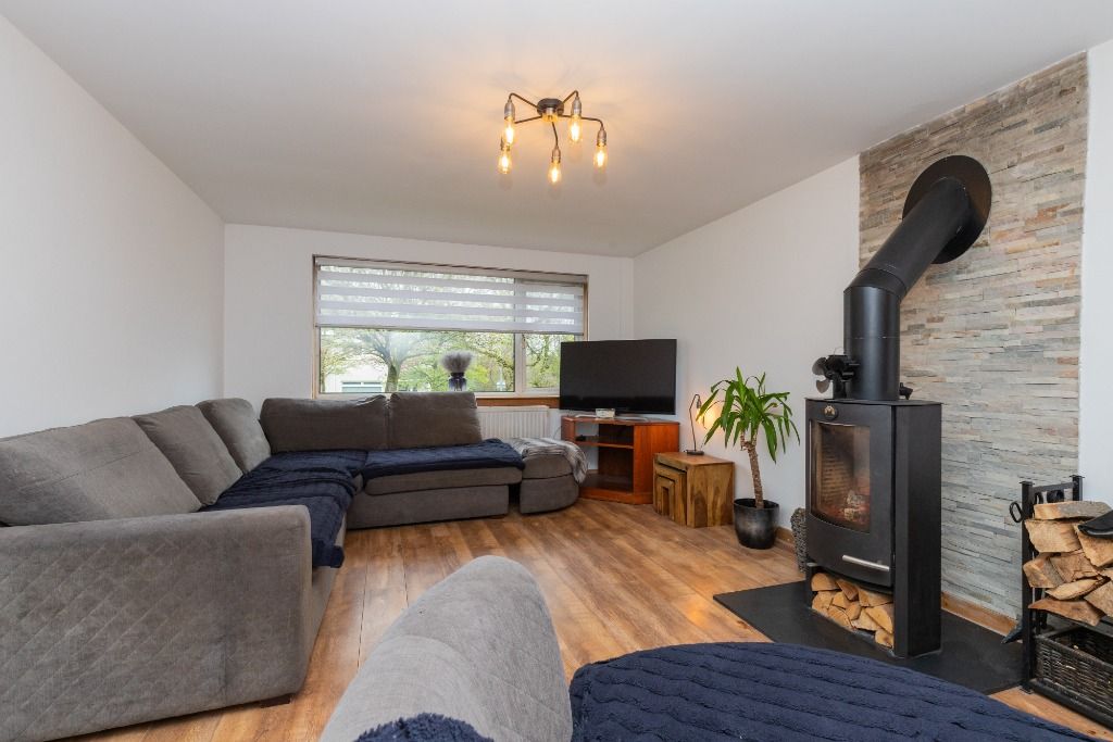 Property photo 2 of 38