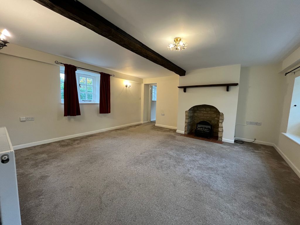 Property photo 3 of 35 Image