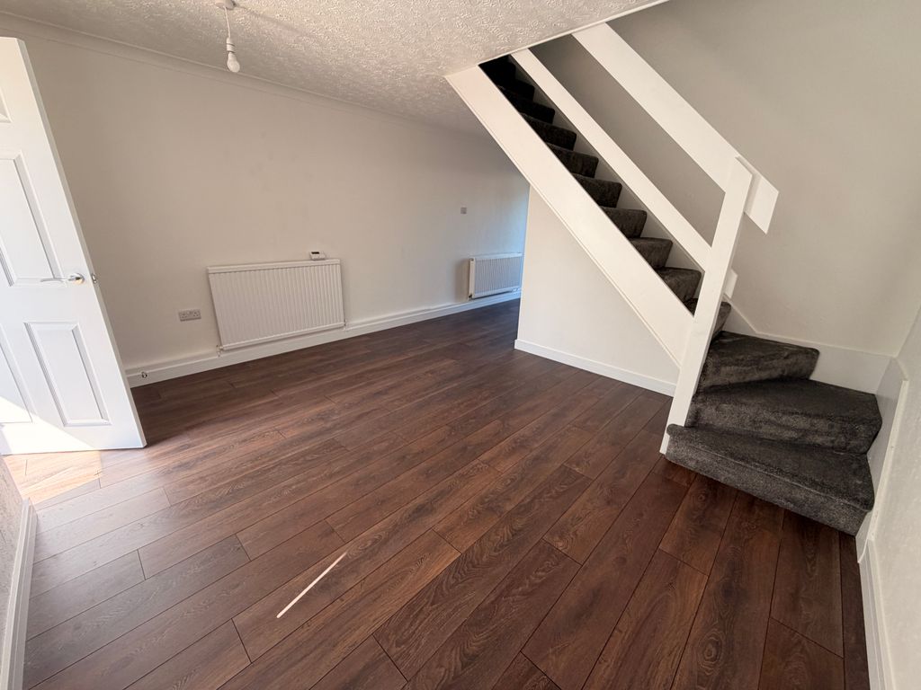 Property photo 3 of 17 Image
