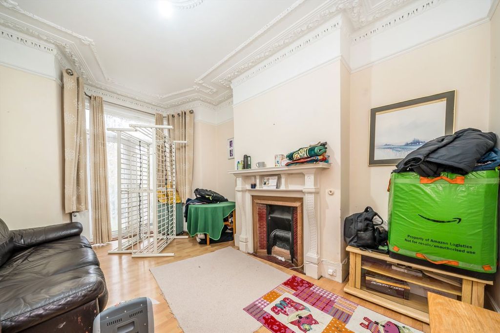 Property photo 3 of 6