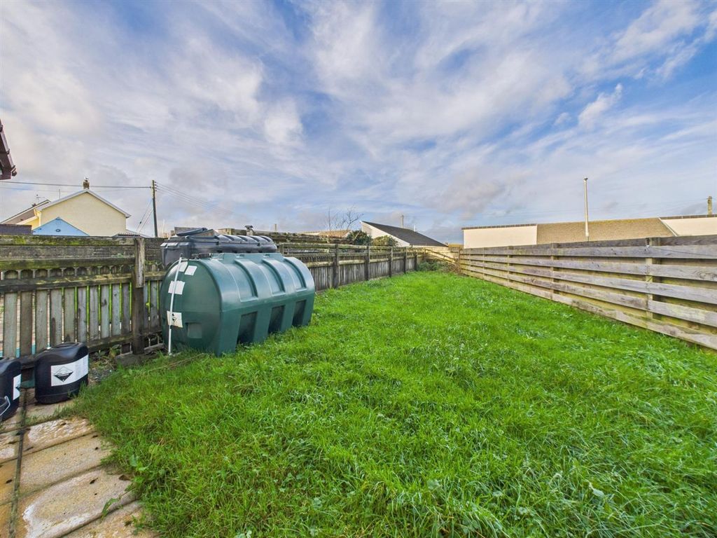 Property photo 2 of 22 Cam05474G0-Pr0046-Still018.Jpg