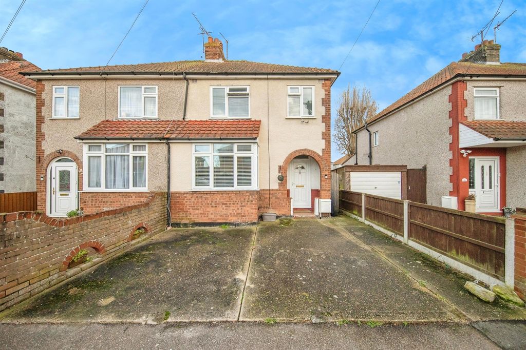 Property photo 2 of 14