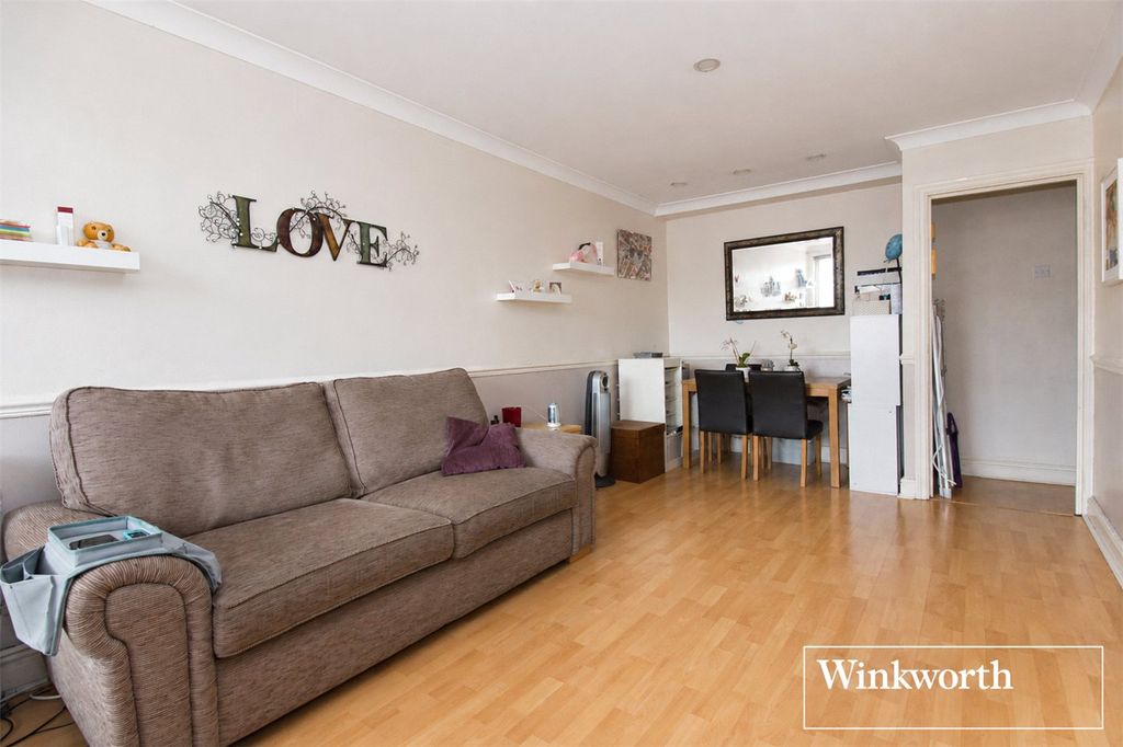 Property photo 2 of 11 Picture No. 20