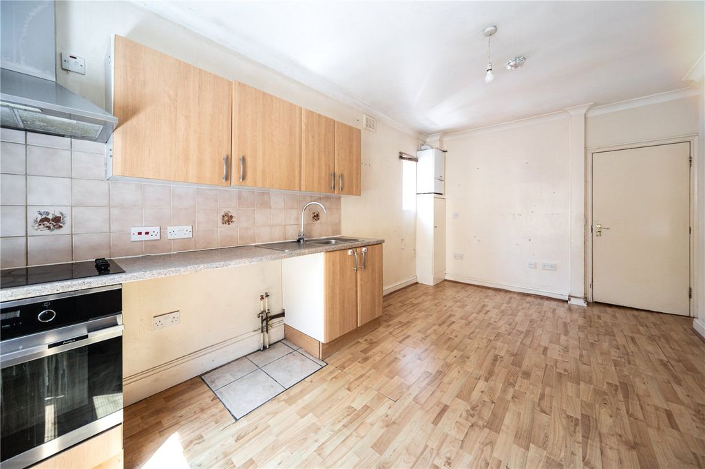 Property photo 3 of 11 Picture No. 06