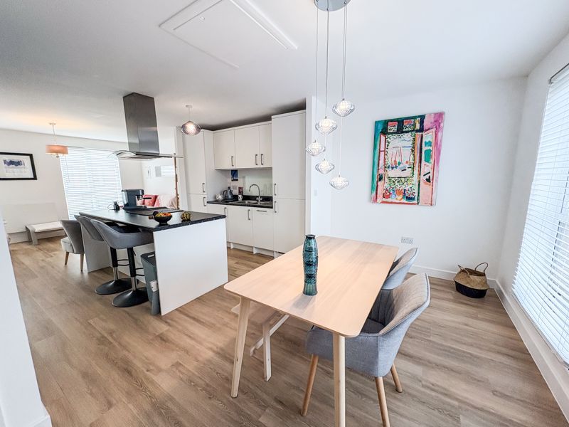 Property photo 3 of 15 Photo 4