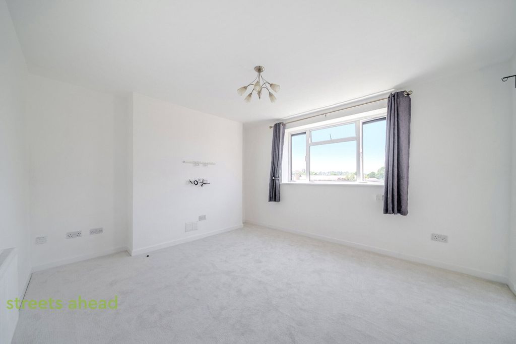 Property photo 2 of 10 Picture No. 26