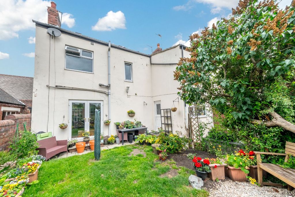 Property photo 1 of 26