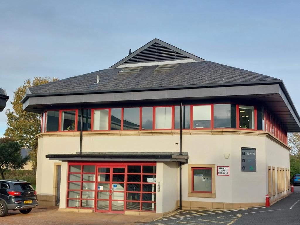 Property photo 1 of 8 Photo 6