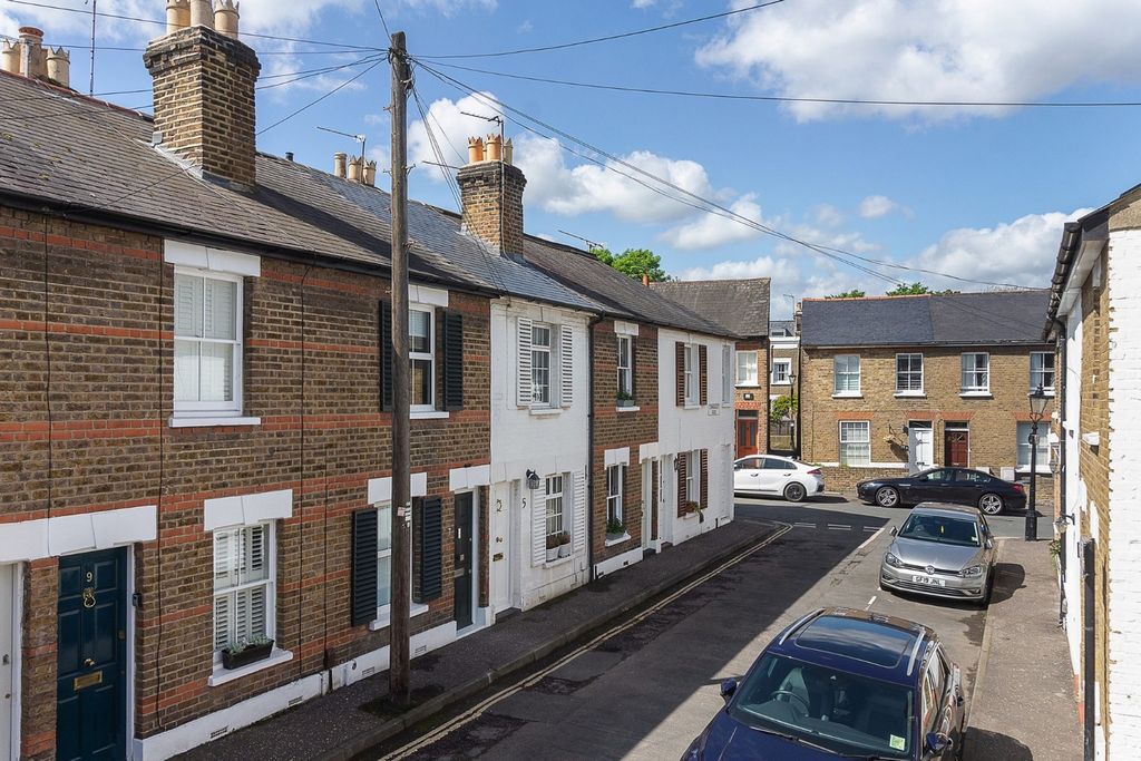 Property photo 1 of 9 4421930