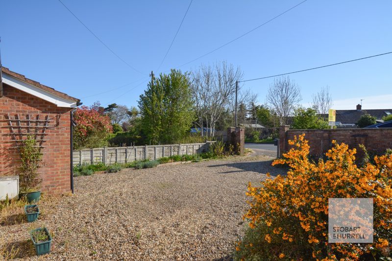 Property photo 3 of 15 Parking