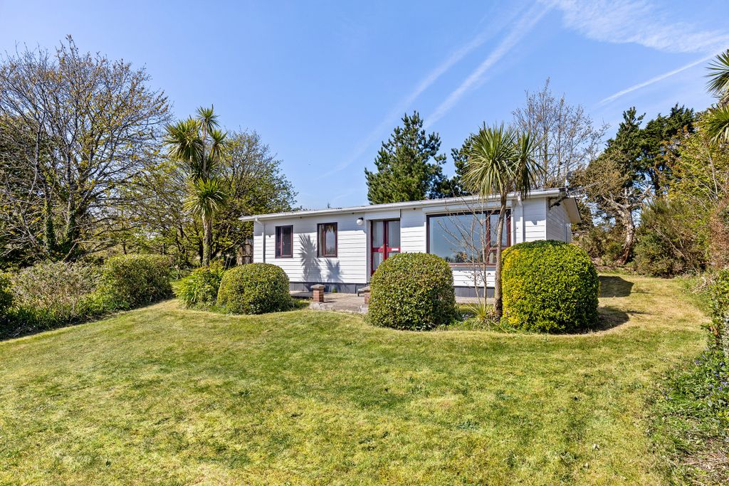 Property photo 2 of 26