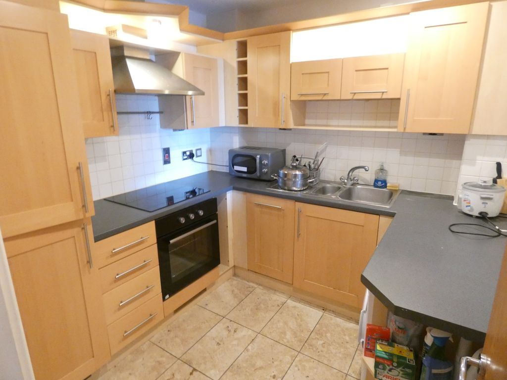 Property photo 3 of 24