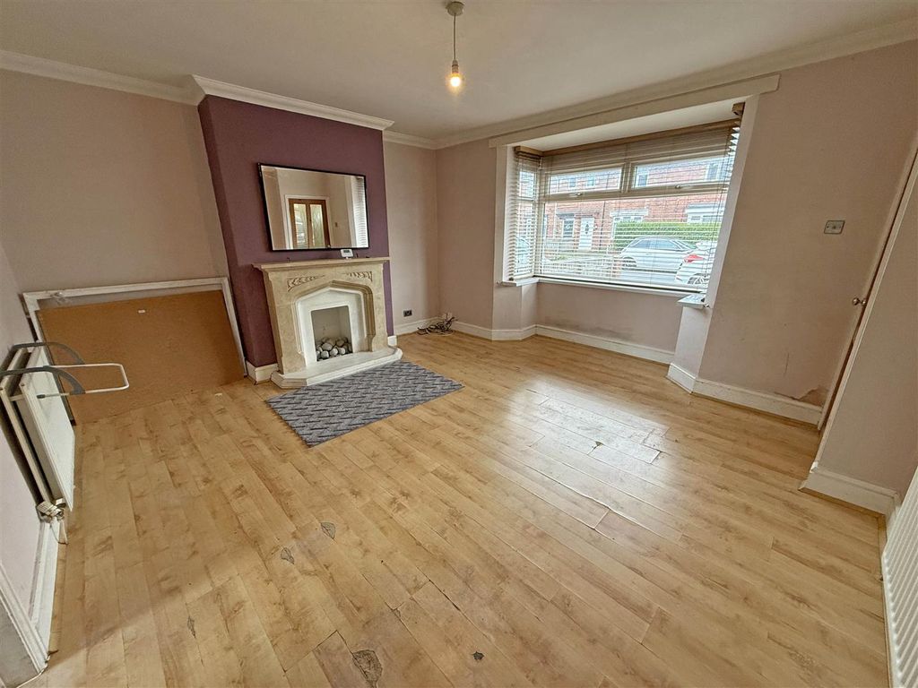 Property photo 2 of 9 Living Room.Jpg