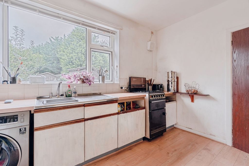 Property photo 3 of 16 Pbox-Img.Jpg