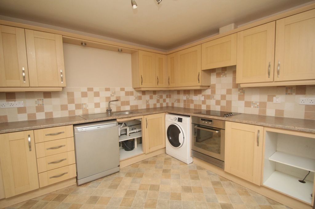 Property photo 3 of 10 Picture No. 13