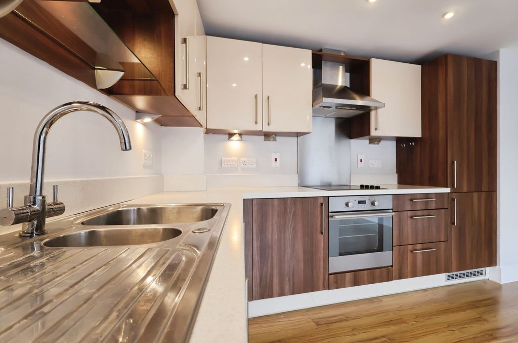 Additional image 6 of 2 bed penthouse for saleCoopers Yard, Hitchin SG5
