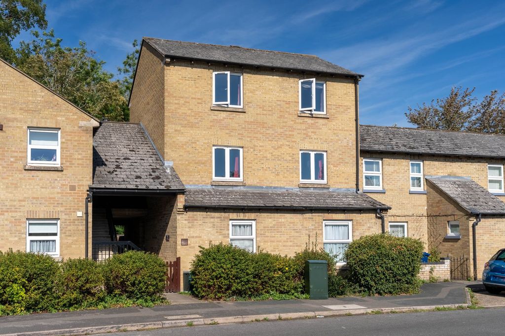 Property photo 1 of 9