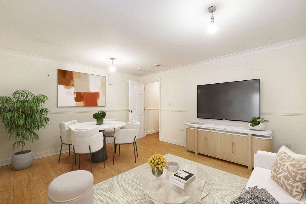 Property photo 2 of 13 Picture No. 17