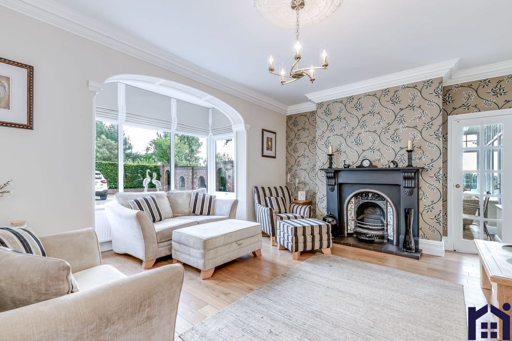 Property photo 2 of 66 Living Room