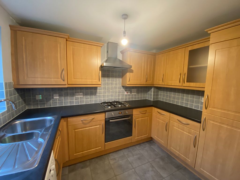 Property photo 2 of 25