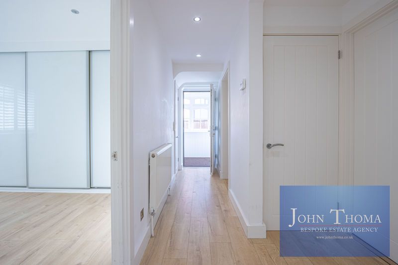 Property photo 3 of 11 Photo 3