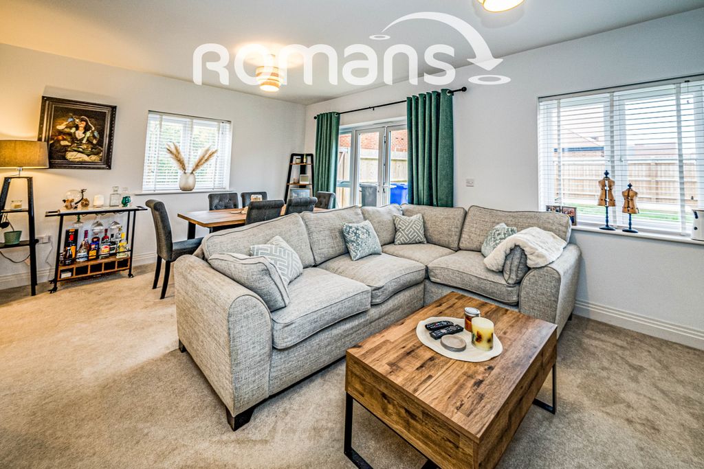 Property photo 2 of 12 2