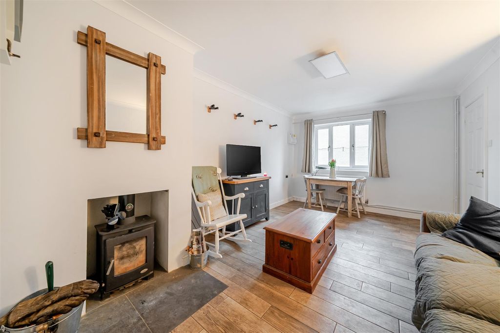 Property photo 3 of 26 1409992-10-6995E7d090Fbc.Jpg