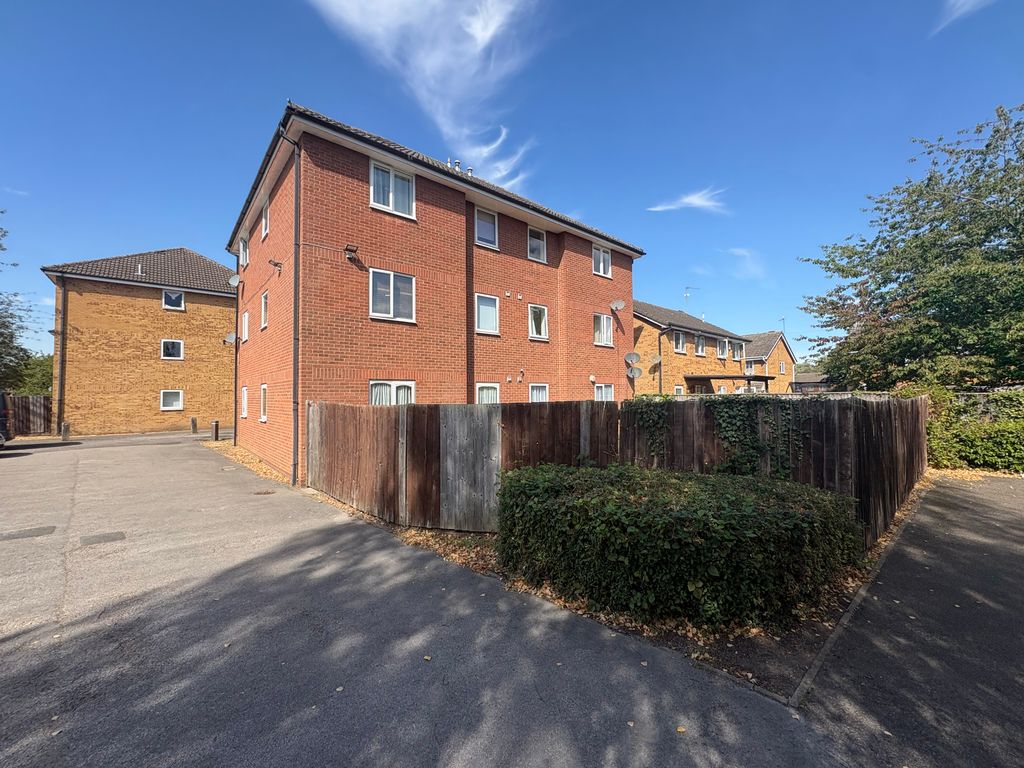 Property photo 2 of 11 Img_4032