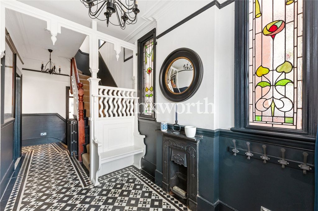 Property photo 3 of 23 Picture No. 49