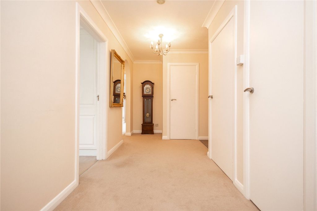 Property photo 2 of 17 Picture No. 04