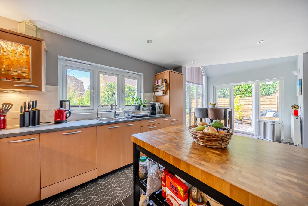 Property photo 2 of 19 1450978-6-6A05A6E...