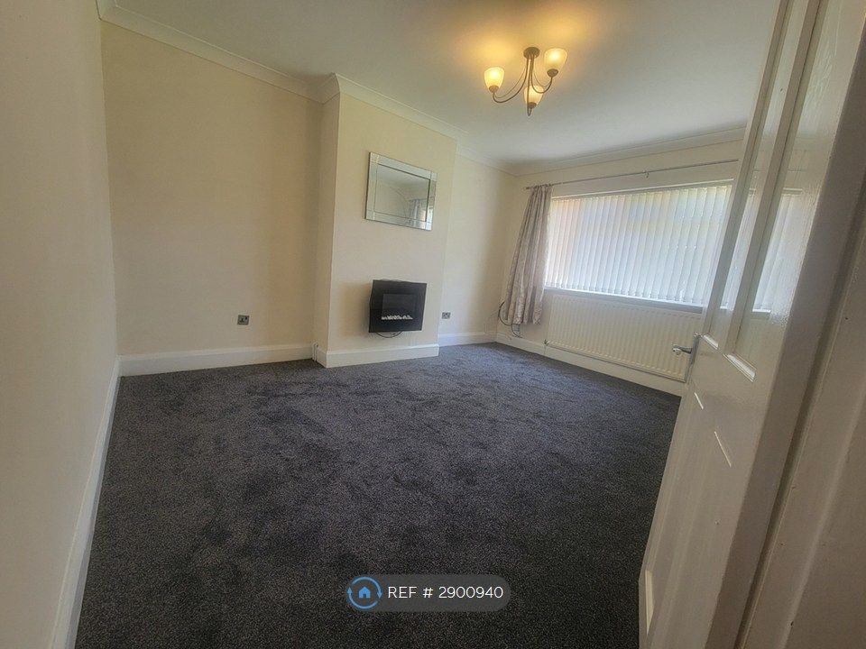 Property photo 2 of 6 Lounge