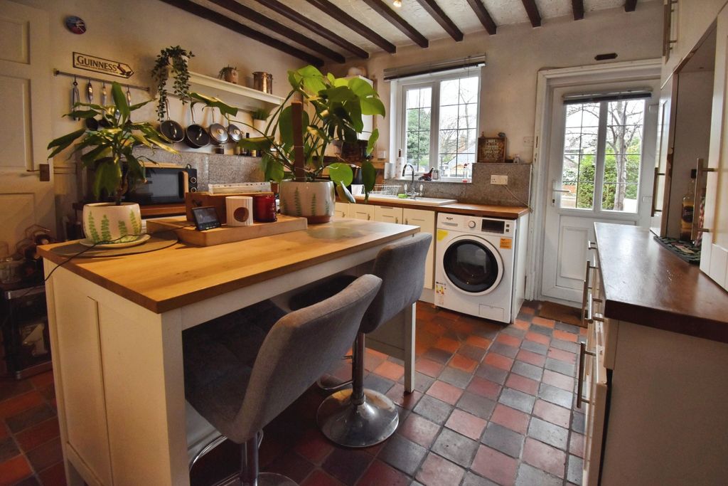 Property photo 2 of 9 0B2698c6-Dsc_0005