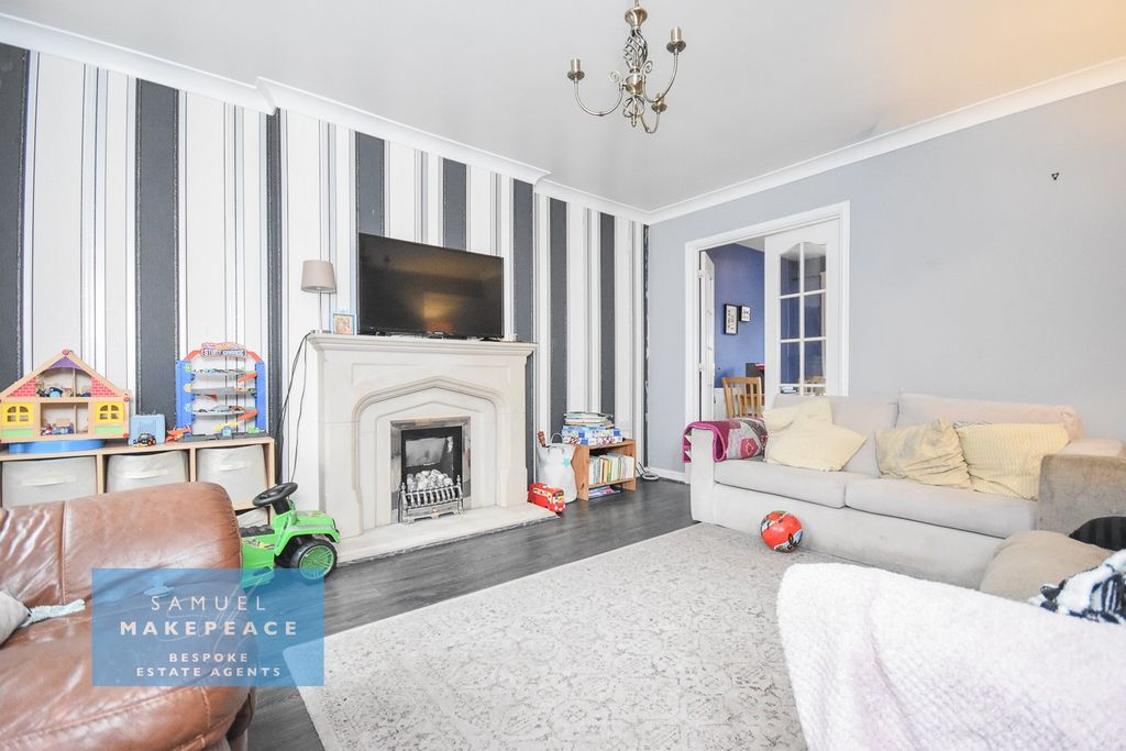 Property photo 2 of 15 Gallery