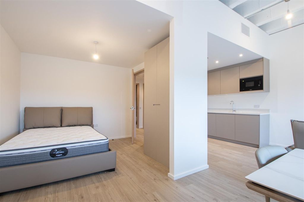 Property photo 3 of 25 307Sta_3.Jpg